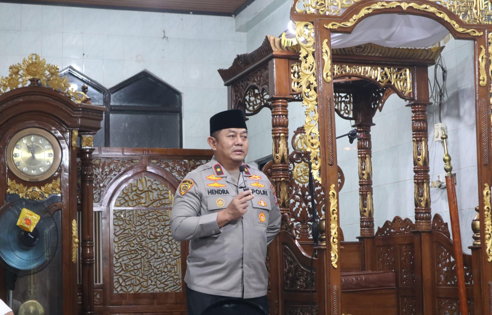 Wakapolda Kalteng Subuh Keliling di Masjid Al-Falah, Sampaikan Pesan Kamtibmas